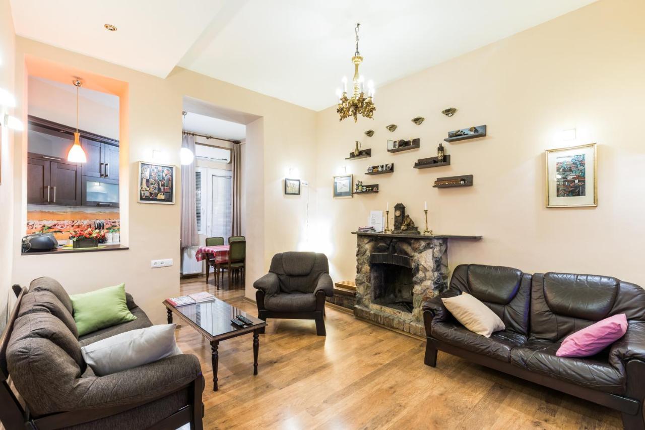 Apartment At 12 Baratashvili Street Tbilisi Ngoại thất bức ảnh