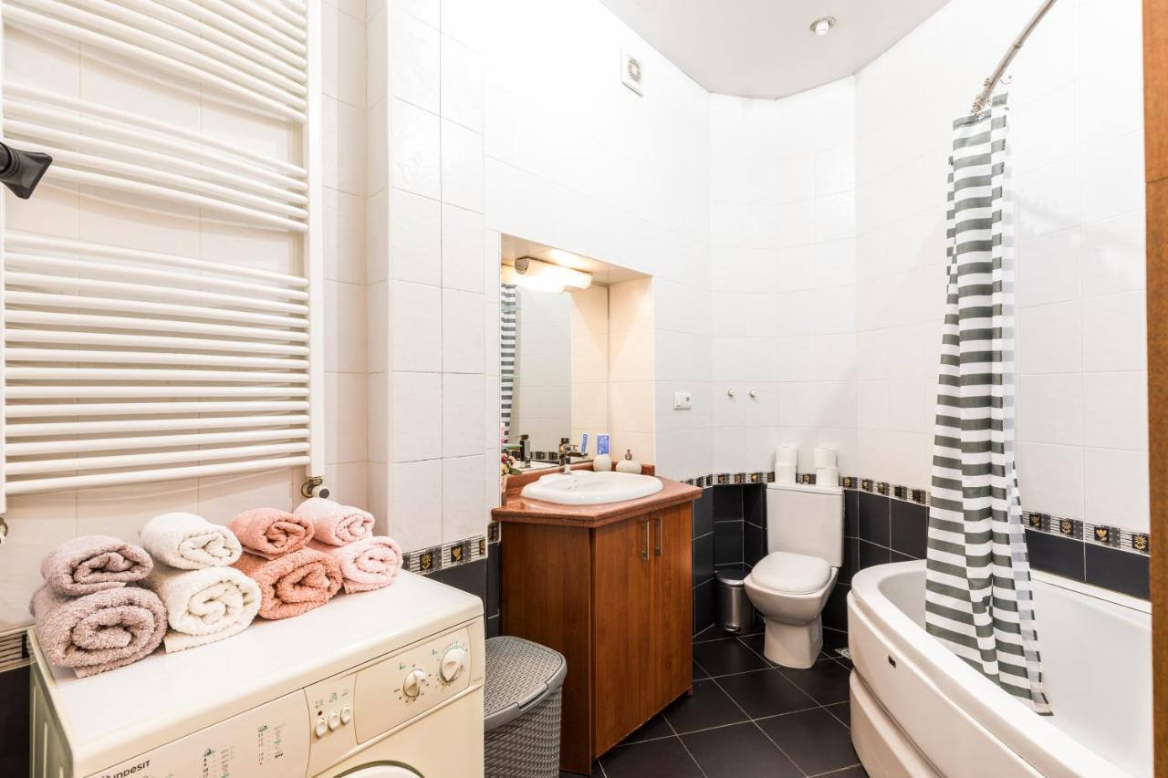 Apartment At 12 Baratashvili Street Tbilisi Ngoại thất bức ảnh