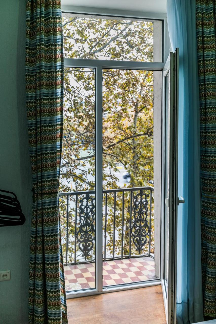 Apartment At 12 Baratashvili Street Tbilisi Ngoại thất bức ảnh