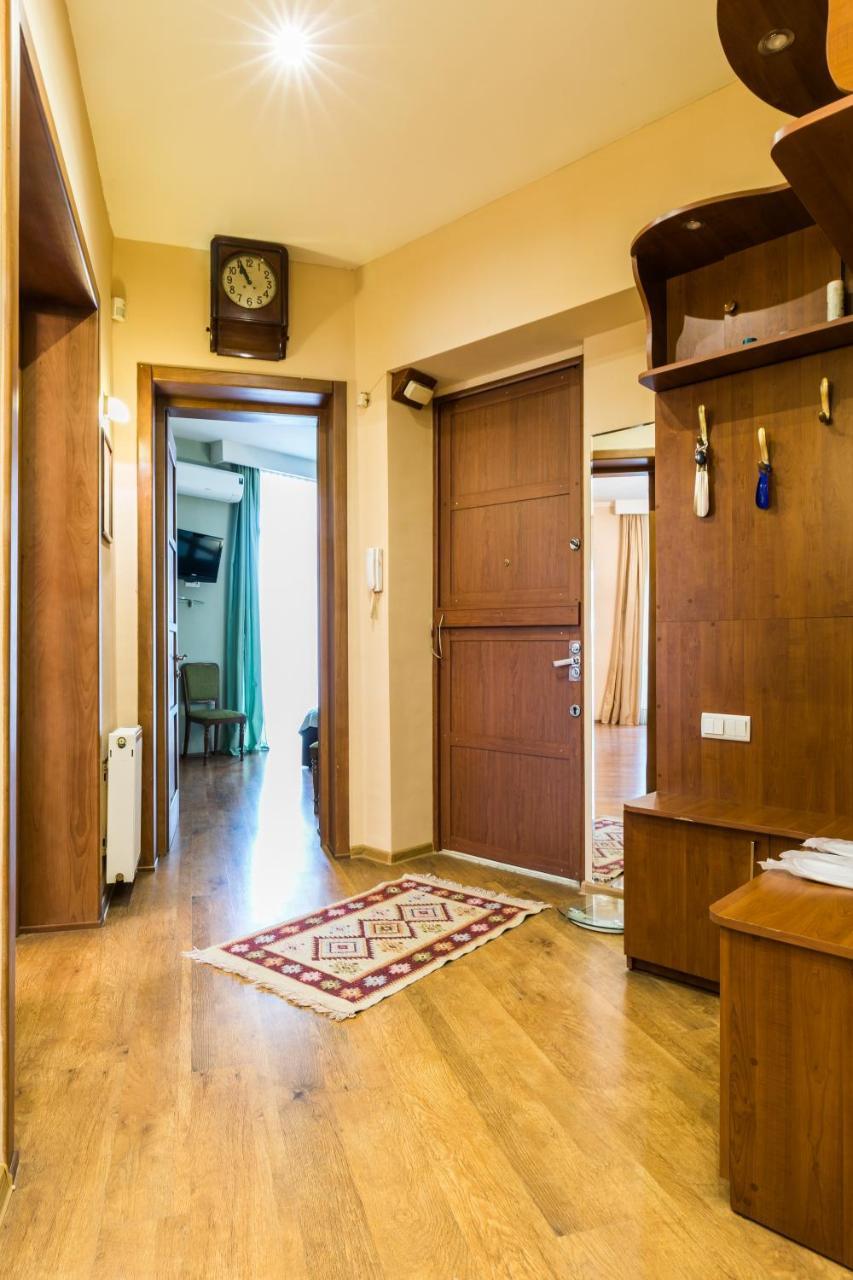 Apartment At 12 Baratashvili Street Tbilisi Ngoại thất bức ảnh