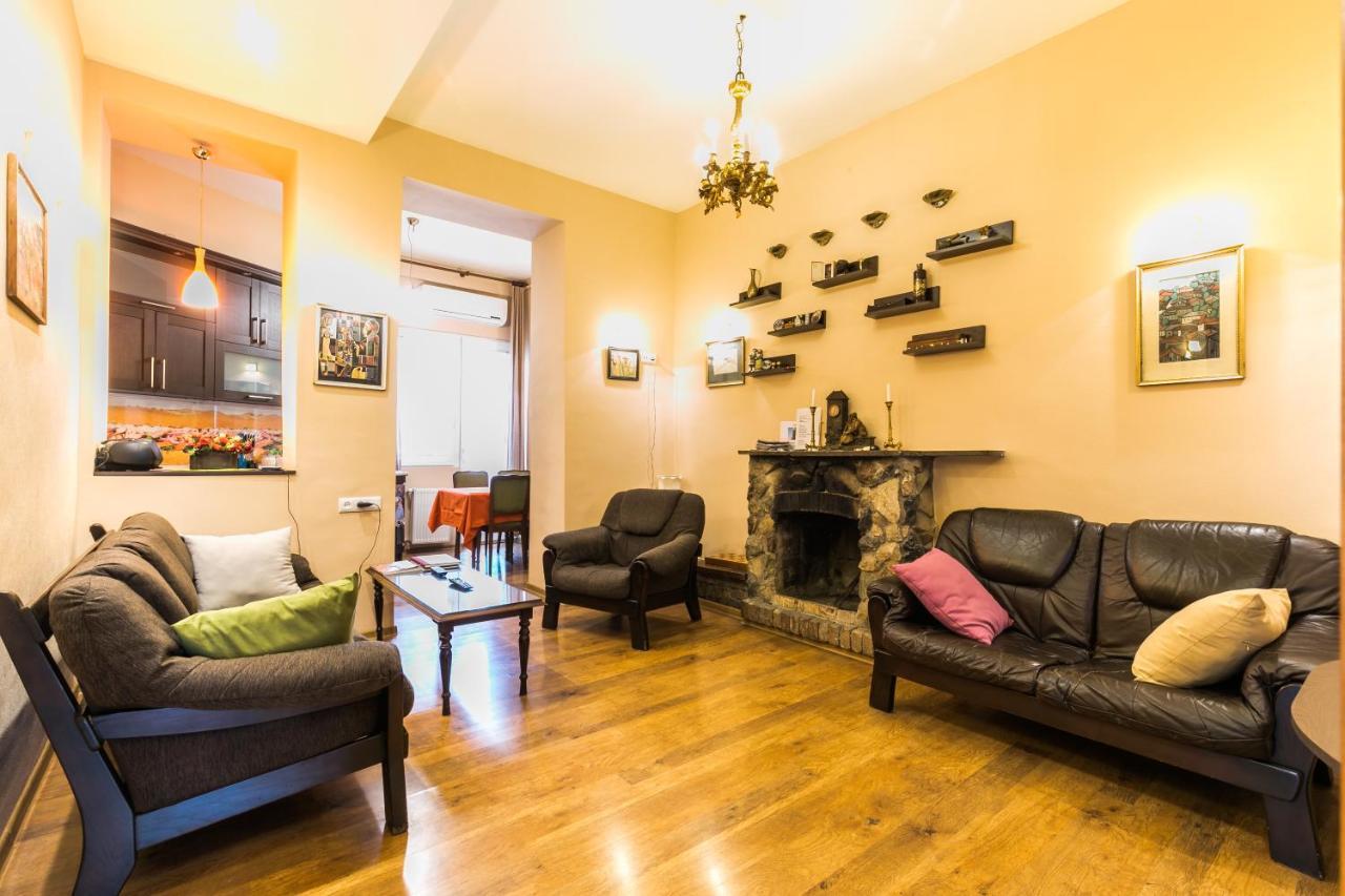 Apartment At 12 Baratashvili Street Tbilisi Ngoại thất bức ảnh