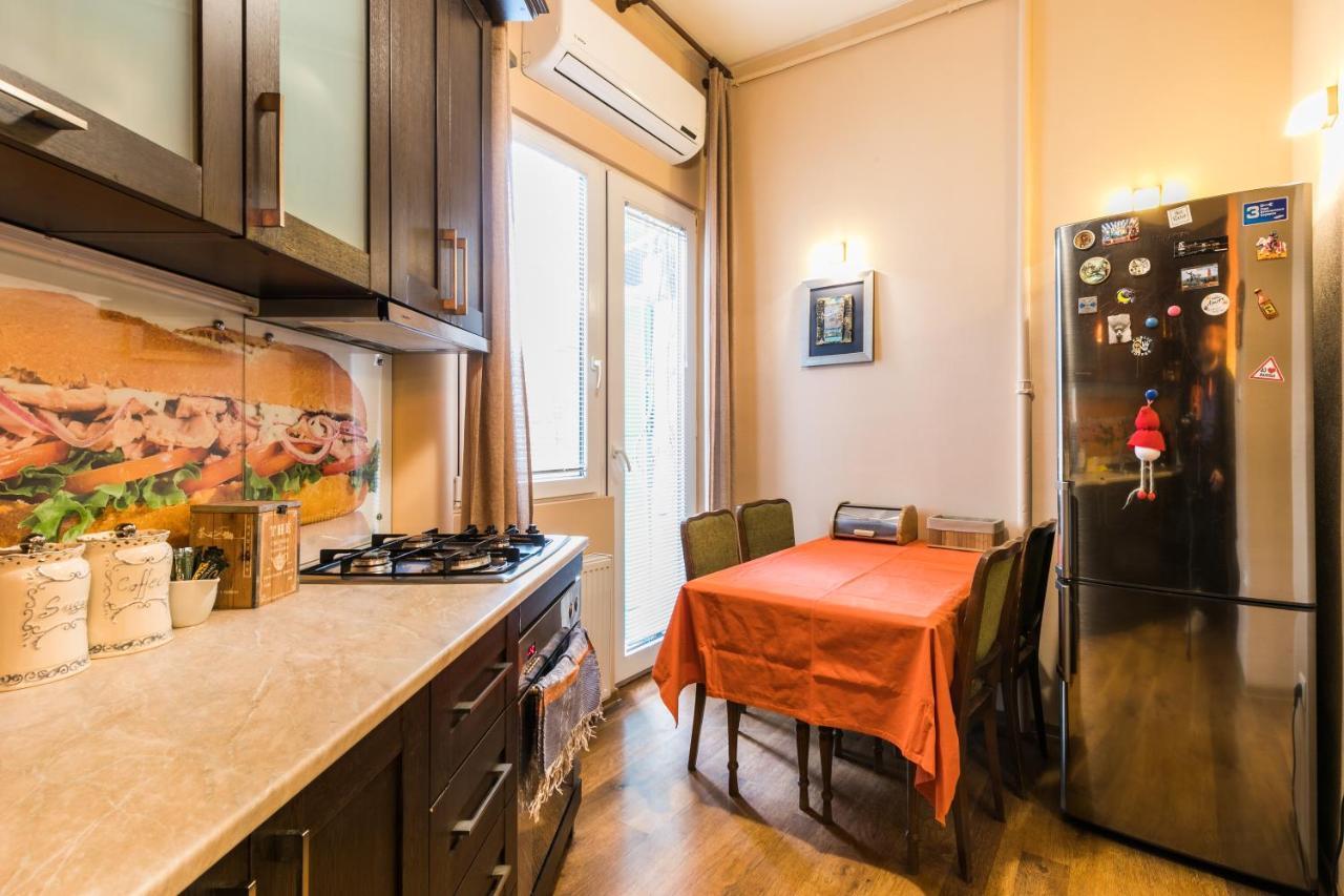 Apartment At 12 Baratashvili Street Tbilisi Ngoại thất bức ảnh