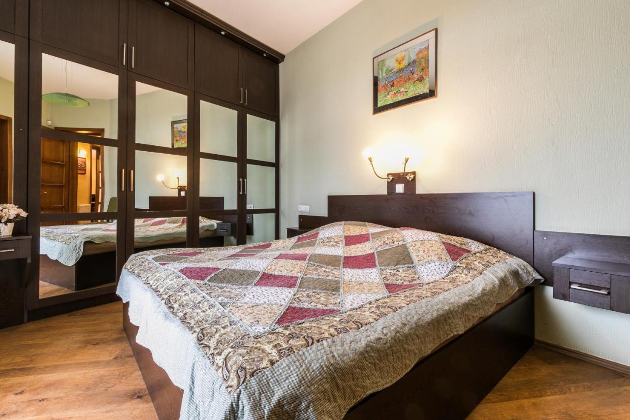 Apartment At 12 Baratashvili Street Tbilisi Ngoại thất bức ảnh
